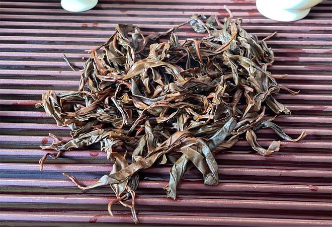 买茶时找茶农还是找茶商？你会怎么选？